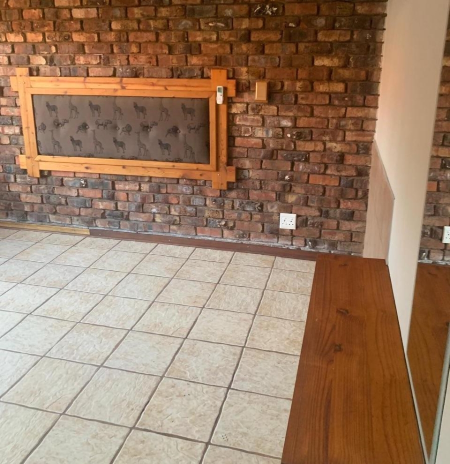 4 Bedroom Property for Sale in Royldene Northern Cape